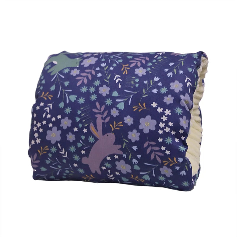 Coussin d'allaitement | ComfyMumâą Bleu Ă  fleurs