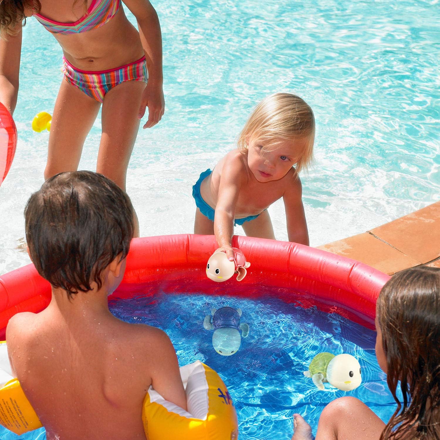 jouet-baignoire-bebe-et-pisine